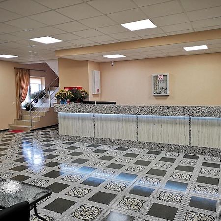 Отель Визит Pogreby (Brovary) Exterior foto