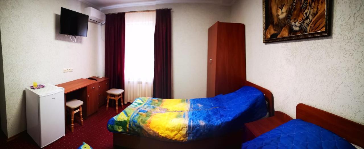 Отель Визит Pogreby (Brovary) Exterior foto
